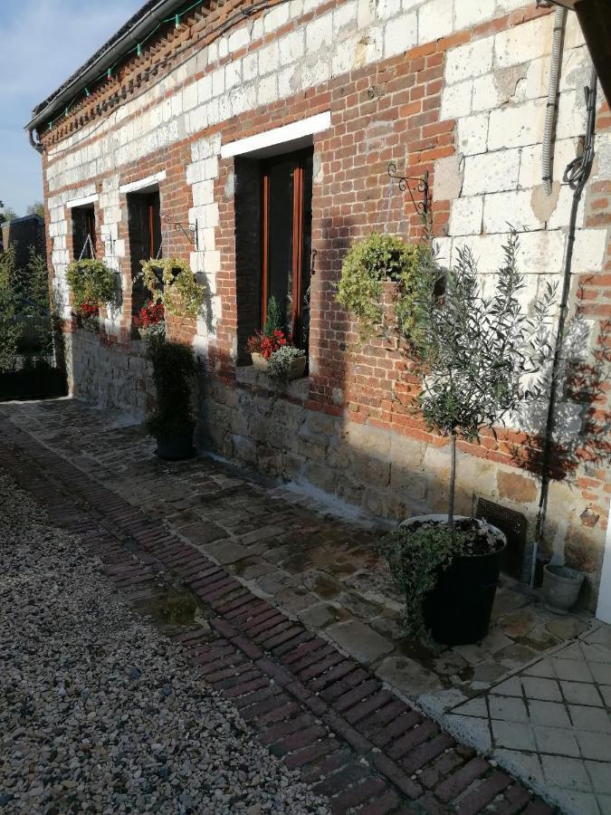 Lola Apartment Montigny-Sur-Crecy ภายนอก รูปภาพ