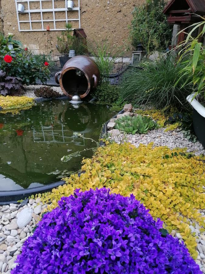 Lola Apartment Montigny-Sur-Crecy ภายนอก รูปภาพ