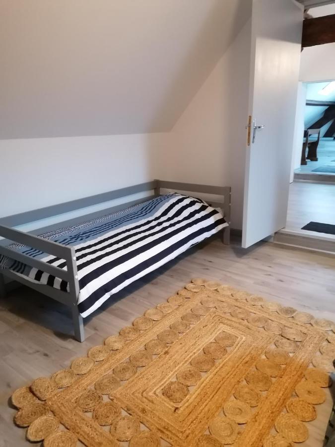 Lola Apartment Montigny-Sur-Crecy ภายนอก รูปภาพ